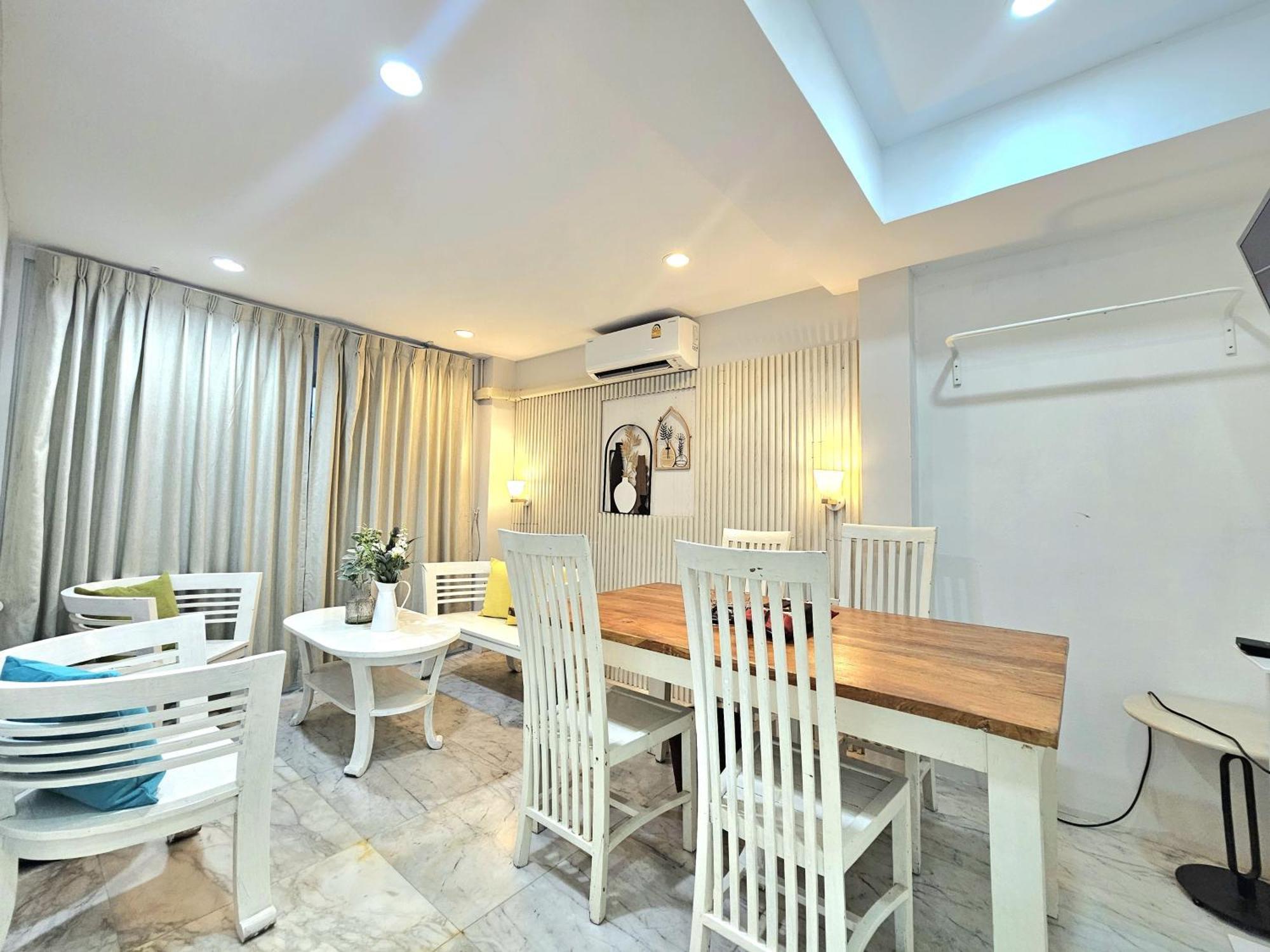 39 Living Pattaya Villa Bagian luar foto