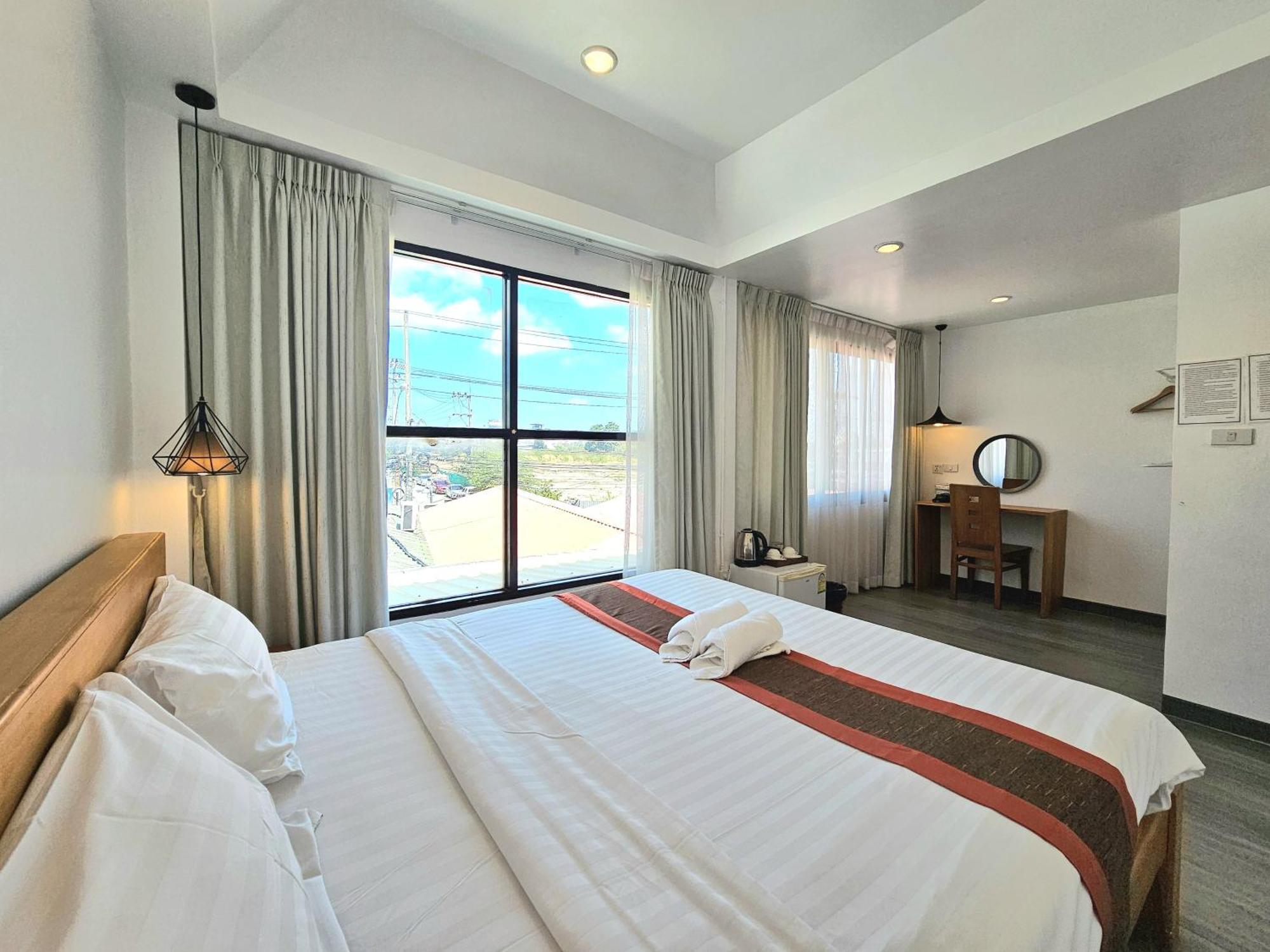 39 Living Pattaya Villa Bagian luar foto