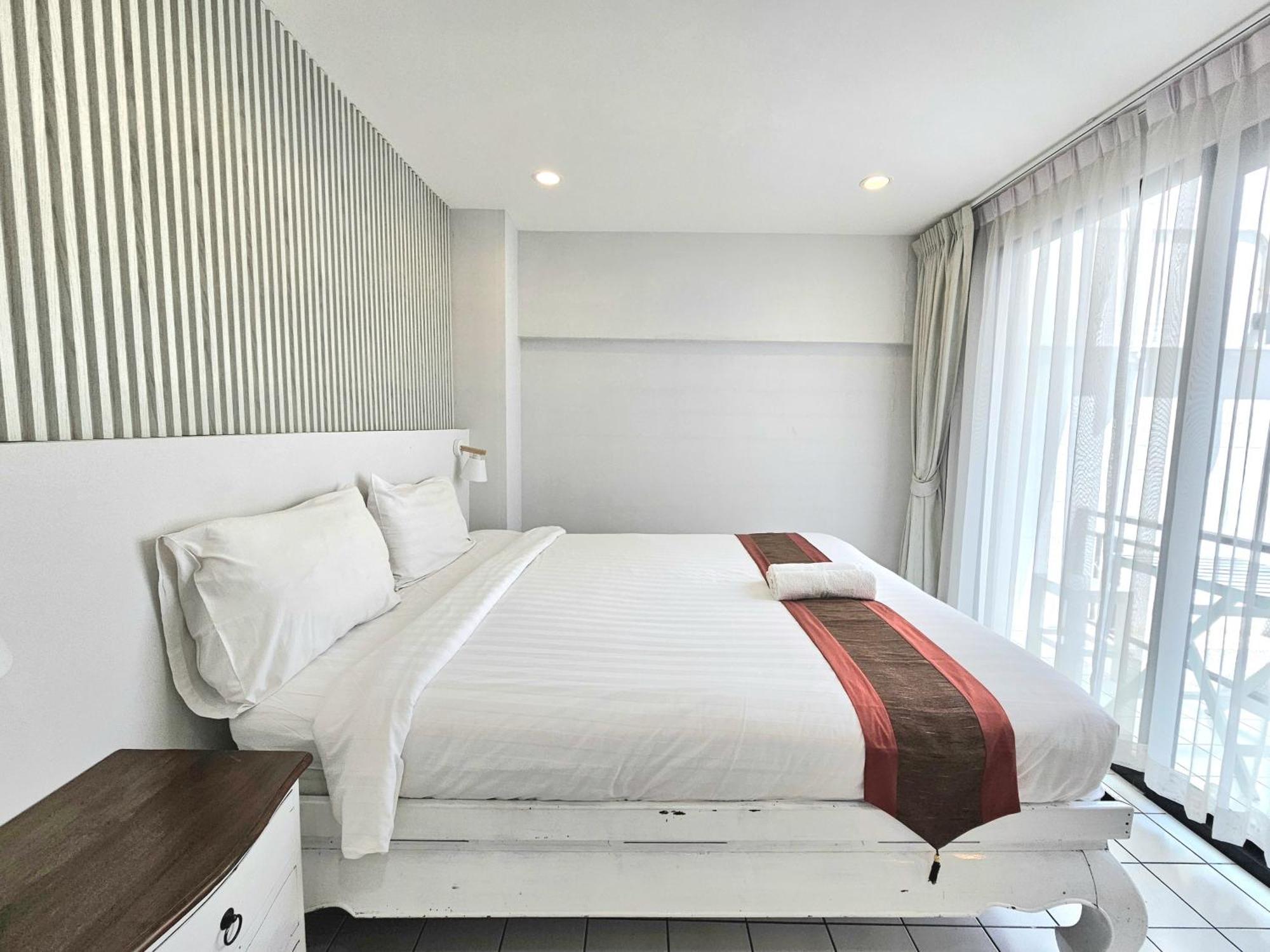 39 Living Pattaya Villa Bagian luar foto