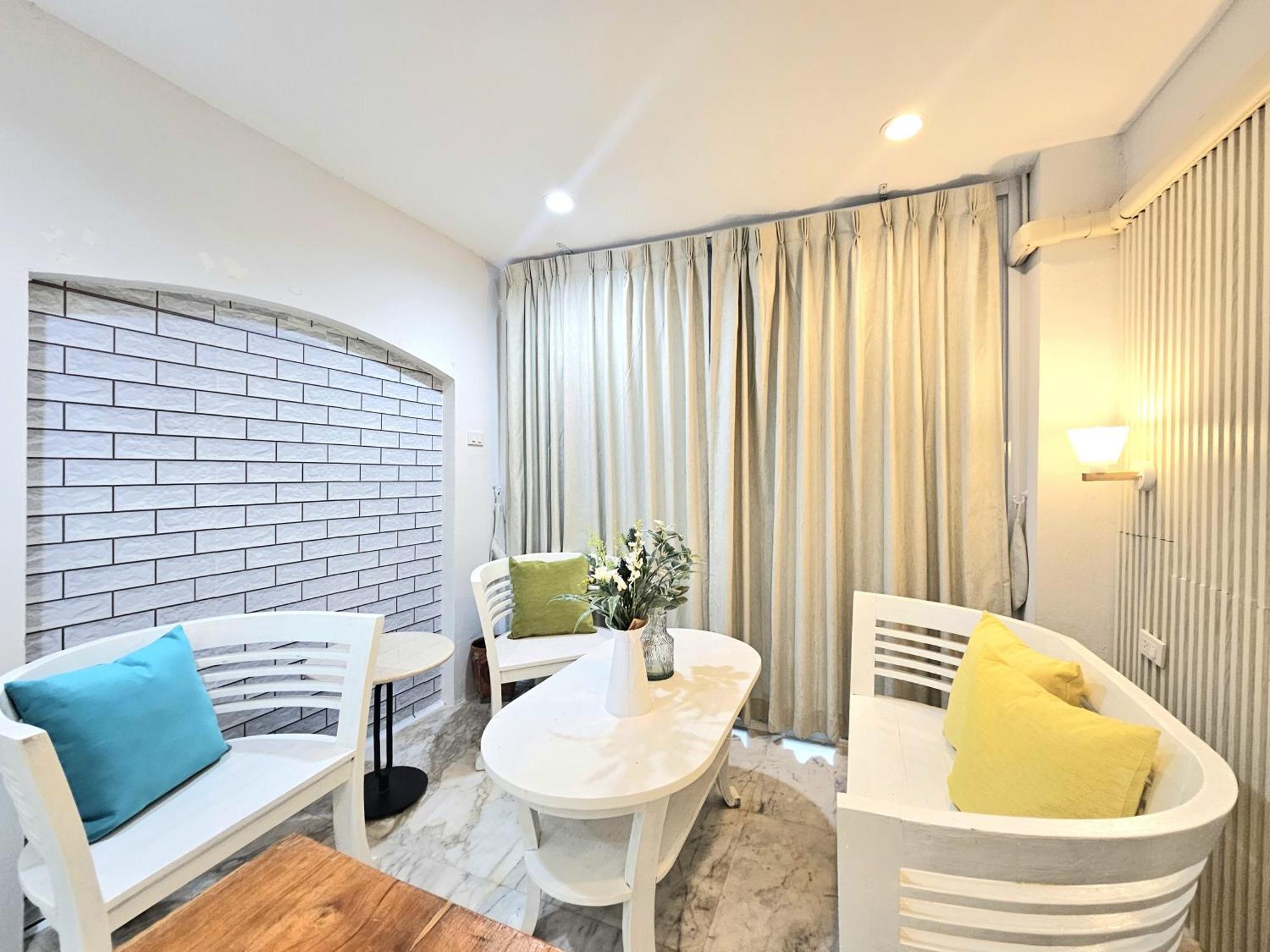39 Living Pattaya Villa Bagian luar foto